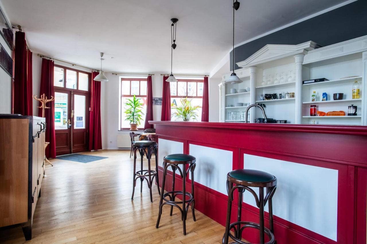 Ferienwohnung Alt-Berliner Eckkneipe - "Feuchte Ecke" Exterior foto